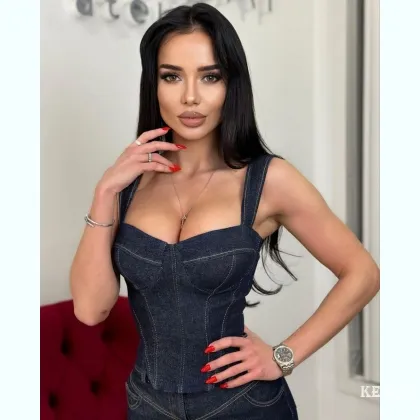 Ищу того, кто не боится огня... Место есть, выезд возможен. Готова сейчас.