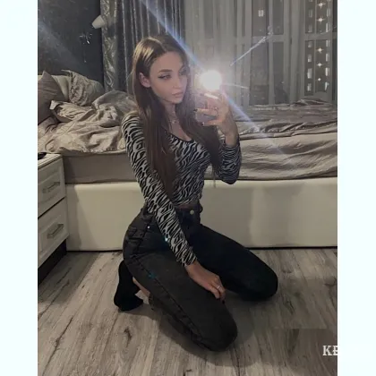 Пылающий взгляд и мягкое касание. Киев. Легко, без обязательств.