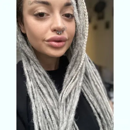 Притягательная страсть в каждом прикосновении...